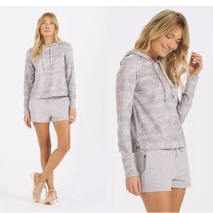 Vuori Halo Essential Hoodie Pullover Gray Camo Size XL